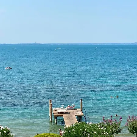 Letizia バルドリーノ