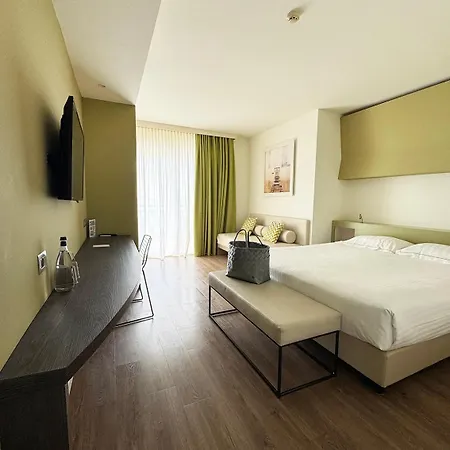 Hotel Villa Letizia 3*