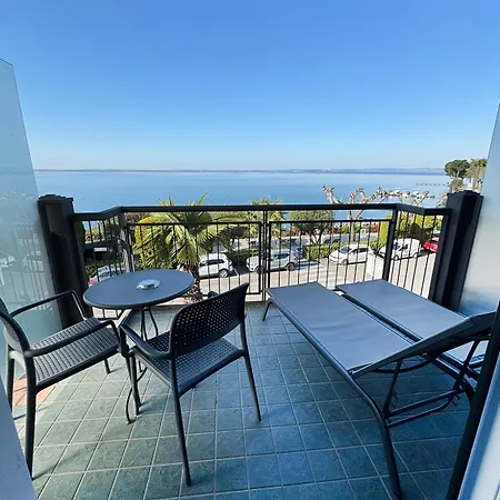 ホテル Letizia バルドリーノ