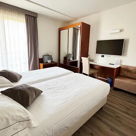 Letizia Hotel 3*