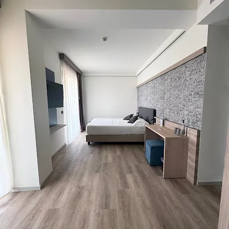 Letizia 3* バルドリーノ